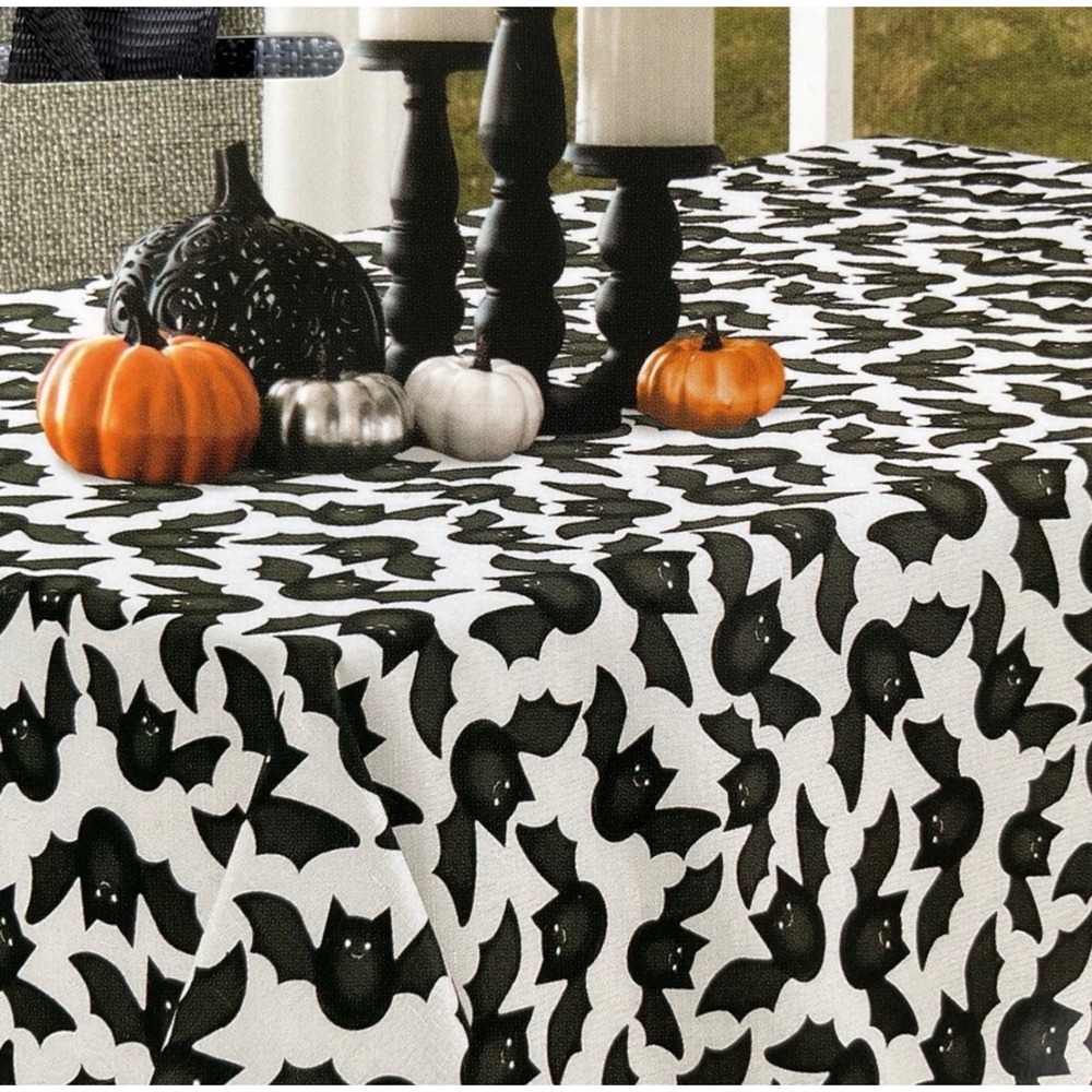 Cynthia Rowley Curious Bat Attack Oblong Tablecloth 60x120 Halloween Black White